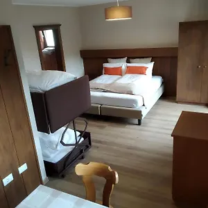  Aparthotel House Erika